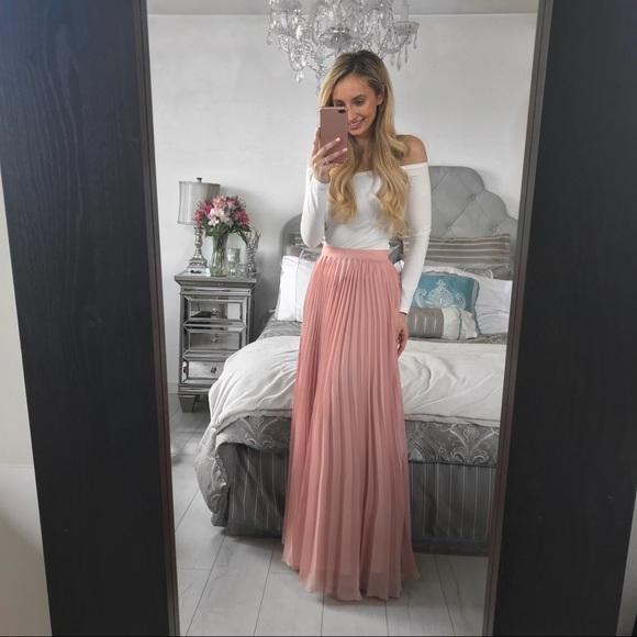 LAST ONE!!! Blush Chiffon Maxi Pleated Skirt - Picture 3 of 7